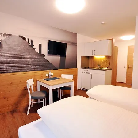 Gaestehaus Zur Krone 2* וואלטנהופן