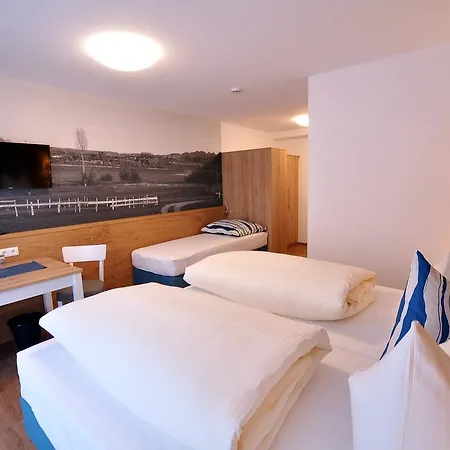 Gaestehaus Zur Krone 2*