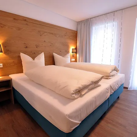 Gaestehaus Zur Krone 2*