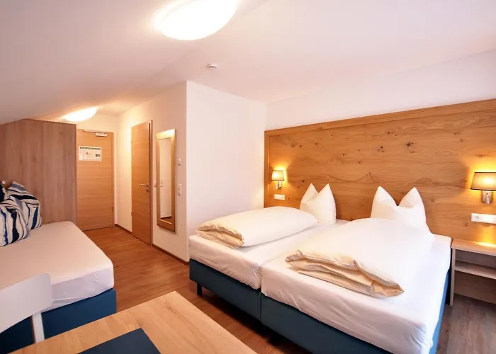 Gaestehaus Zur Krone Inn