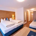 Zur Krone Gasthof 2*