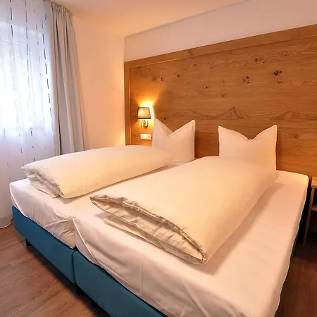 Gaestehaus Zur Krone Penzion 2*